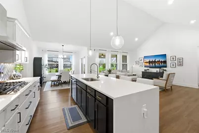 11201 Creek View Way, Columbia Station, OH 44028 - Photo 12