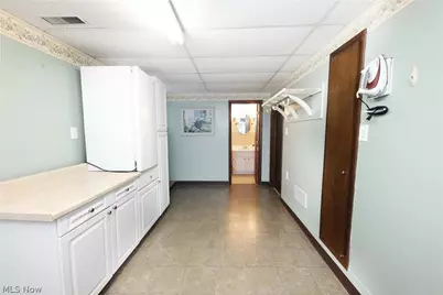 268 Kingsview Drive, Weirton, WV 26062 - Photo 30
