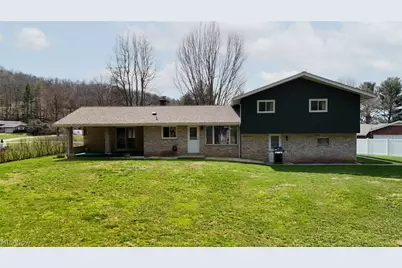 268 Kingsview Drive, Weirton, WV 26062 - Photo 2