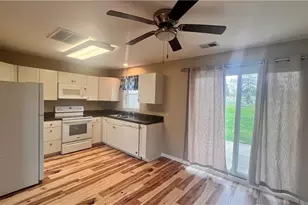 12961 Fountain Ct, Strongsville, OH 44136 - Photo 8