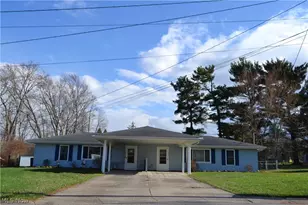 12961 Fountain Ct, Strongsville, OH 44136 - Photo 2