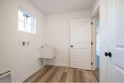 5595 Walnut Street, Mentor on the Lake, OH 44060 - Photo 18