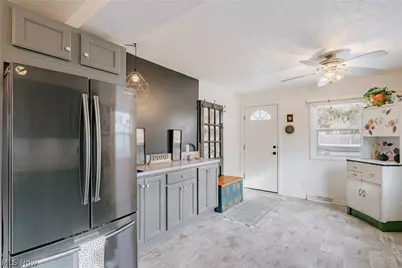 2679 N Bender Avenue, Akron, OH 44319 - Photo 14