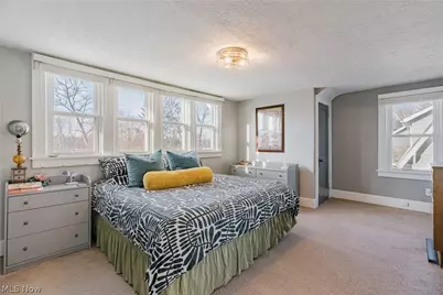 2679 N Bender Avenue, Akron, OH 44319 - Photo 18