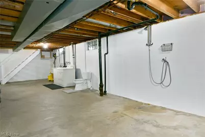 9812 Deltona Drive, New Middletown, OH 44442 - Photo 40