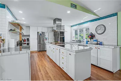 1201 Congress Road, Belpre, OH 45714 - Photo 8