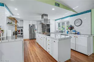 1201 Congress Rd, Belpre, OH 45714 - Photo 8