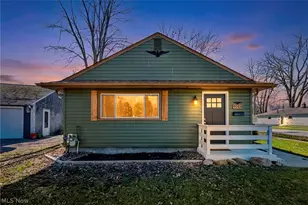 9268 Jordan Dr, Mentor, OH 44060 - Photo 4