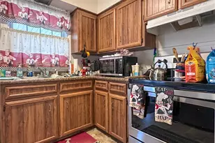 869 Frederick St, Niles, OH 44446 - Photo 6