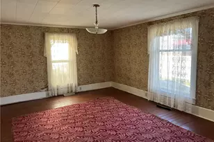 984 W Main St, Sugarcreek, OH 44681 - Photo 12