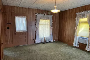 984 W Main St, Sugarcreek, OH 44681 - Photo 10