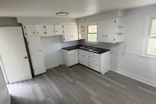 417 9th St, Struthers, OH 44471 - Photo 2