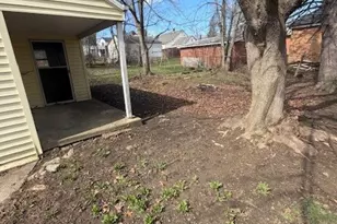 417 9th St, Struthers, OH 44471 - Photo 16