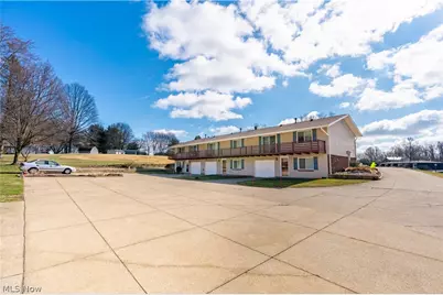 4522-4526 Camelot Circle, Uniontown, OH 44685 - Photo 16