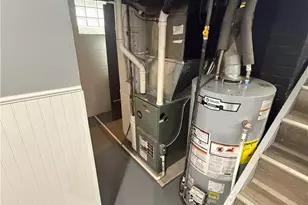 19910 Mountville Dr, Maple Heights, OH 44137 - Photo 26