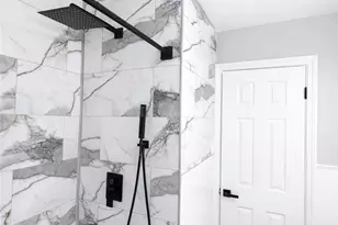 19910 Mountville Dr, Maple Heights, OH 44137 - Photo 18