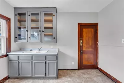 9002 Rosewood Avenue #2/UP, Loveland, OH 44105 - Photo 10