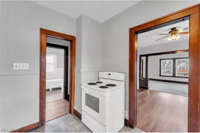 9002 Rosewood Avenue #2/UP, Loveland, OH 44105 - Photo 12