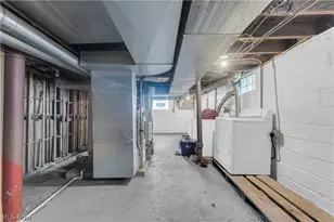 9002 Rosewood Ave, Loveland, OH 44105 - Photo 22