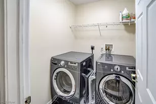 7533 Maplewood Dr, Glenwillow, OH 44139 - Photo 32