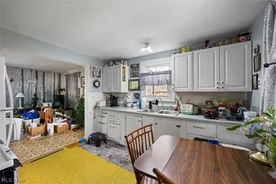 1726 Knox Boulevard, Akron, OH 44320 - Photo 8