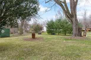 1726 Knox Blvd, Akron, OH 44320 - Photo 22