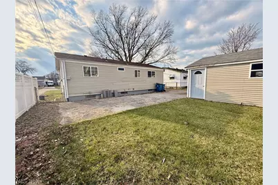 4617 Andover Avenue, Lorain, OH 44055 - Photo 14