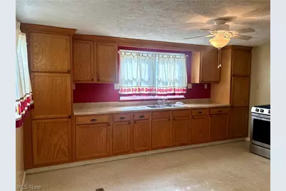 2375 Elizabeth Pike, Mineral Wells, WV 26150 - Photo 12