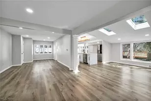 24150 S Woodland Rd, Huber Heights, OH 44122 - Photo 12