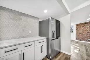 24150 S Woodland Rd, Huber Heights, OH 44122 - Photo 18