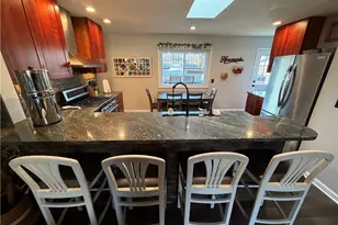 28575 Holly Dr, North Olmsted, OH 44070 - Photo 6