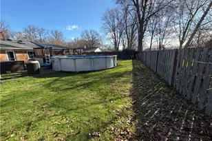 28575 Holly Dr, North Olmsted, OH 44070 - Photo 36