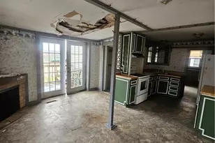 217 S High St, Freeport, OH 43973 - Photo 8