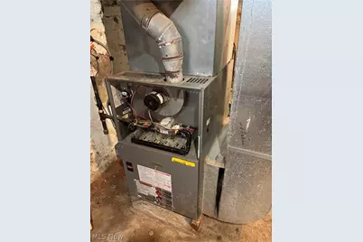 3291 W 54th Street, Loveland, OH 44102 - Photo 2