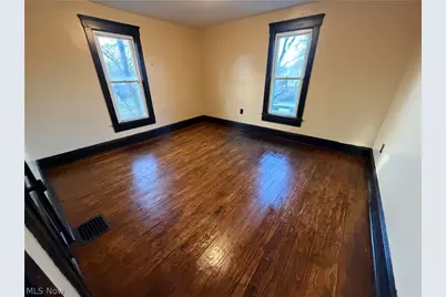 1529 Stark Avenue SW, Canton, OH 44706 - Photo 14