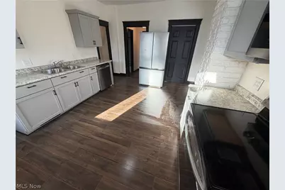 1529 Stark Avenue SW, Canton, OH 44706 - Photo 4