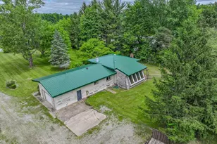 14161 Radcliffe Rd, Chardon, OH 44024 - Photo 4