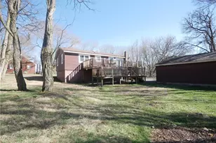 190 10th St, Campbell, OH 44405 - Photo 12