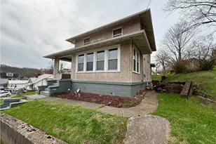 404 1st St, Pennsboro, WV 26415 - Photo 2