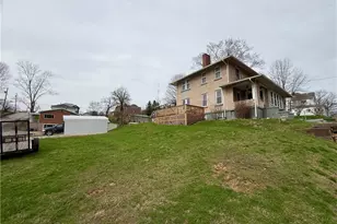 404 1st St, Pennsboro, WV 26415 - Photo 8