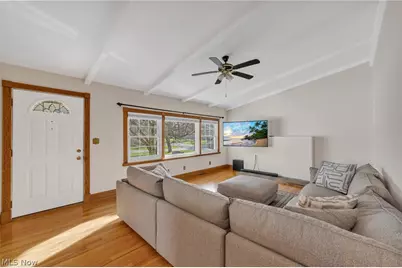 9441 Lindbergh Boulevard, Olmsted Falls, OH 44138 - Photo 10