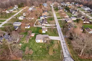 9441 Lindbergh Blvd, Olmsted Falls, OH 44138 - Photo 30