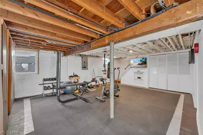 9441 Lindbergh Boulevard, Olmsted Falls, OH 44138 - Photo 24