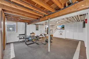 9441 Lindbergh Blvd, Olmsted Falls, OH 44138 - Photo 24