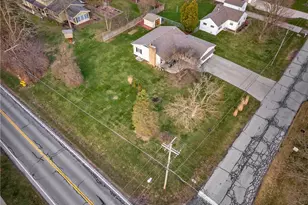 9441 Lindbergh Blvd, Olmsted Falls, OH 44138 - Photo 6