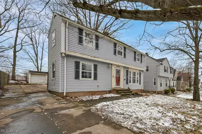 9704 S Highland Avenue, Garfield Heights, OH 44125 - Photo 2