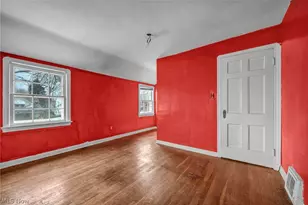 9704 S Highland Ave, Garfield Heights, OH 44125 - Photo 24
