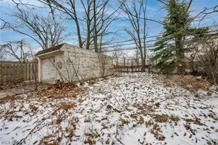 9704 S Highland Ave, Garfield Heights, OH 44125 - Photo 38
