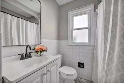 21601 Gardenview Drive, Maple Heights, OH 44137 - Photo 16