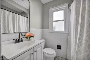 21601 Gardenview Dr, Maple Heights, OH 44137 - Photo 16